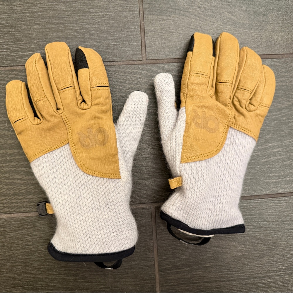 Outdoor Research Tan and Cream Gloves